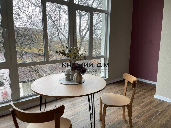 Без комісіЇ! Продаж 1 кімнатної  квартири біля метро - фото 1