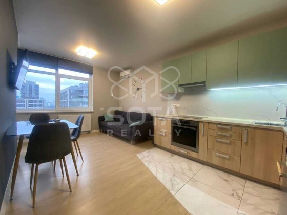 Затишна 2 кімнатна квартира в ЖК Варшавський Мікрорайон Киев