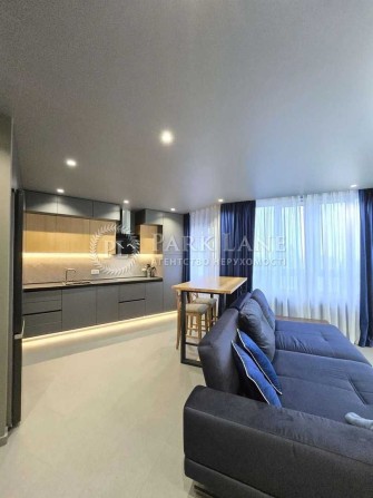 Продаж 3-х кімн кв Солом'янка  вул.Новопольова 2 ЖК Family  Friends - фото 1