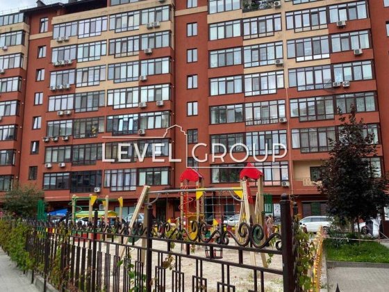 Двокімнатна квартира в ЖК Бізнес-класу, пішки 1хв метро Академмістечко