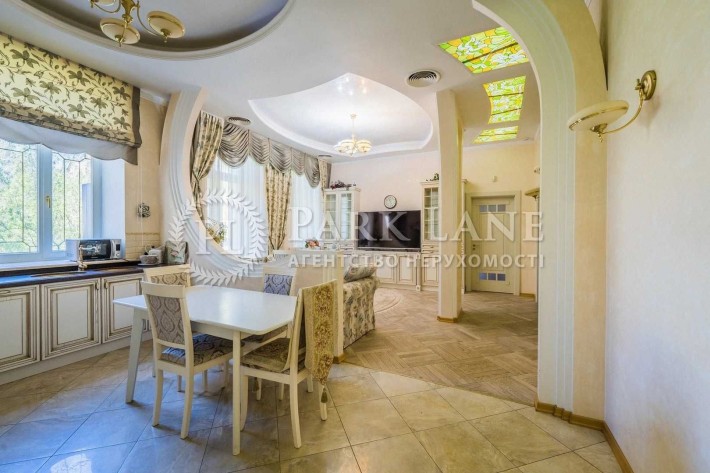 Вишукана квартира в царському будинку. Історичний центр Києва. - фото 1