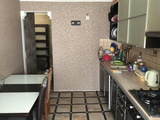 Продам 2-кімнатну квартиру Київ вул. Симиренко 25а EN Киев