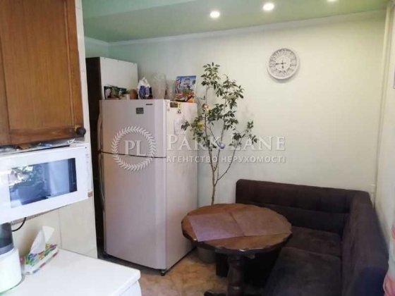 Шевченківський центр Загорівська Іллєнка 3 кімн. квартира Київ