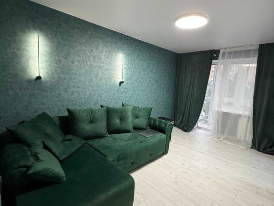 Святошино 2 кім квартира з сучасним ремонтом та меблями сертифікат Киев