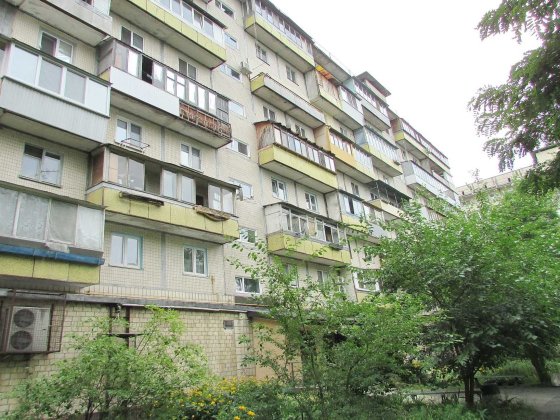 Продаж  3х. кімнатної квартири, вул. Чорнобильська  3 Киев
