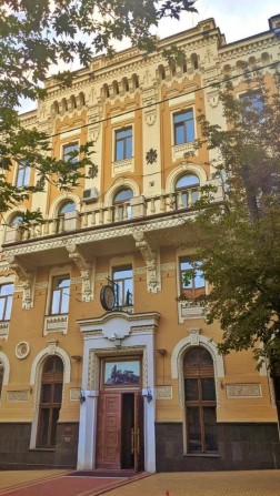 Ексклюзивна Унікальна пропозиція будівля 4000м2 вул Володимирська - фото 1