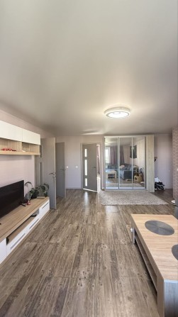 Продаж прекрасної 3-кім. квартири в цегляному будинку з ремонтом! - фото 1