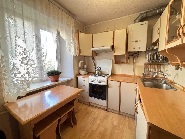 БЕЗ КОМІСІЇ, 2К біля м Лук'янівська, НИЗЬКИЙ 2 ПОВЕРХ, ексклюзив - фото 1