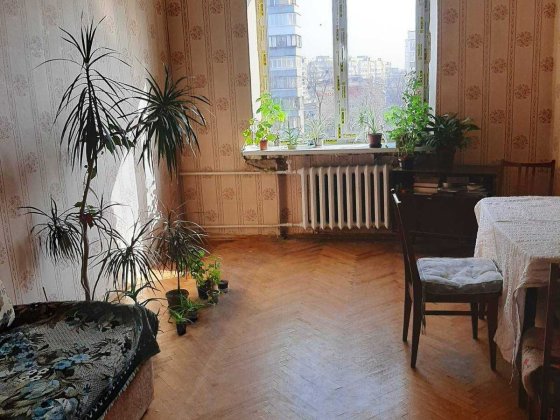 Без %%% Продається 2 кімнатна сталінка від власника Київ