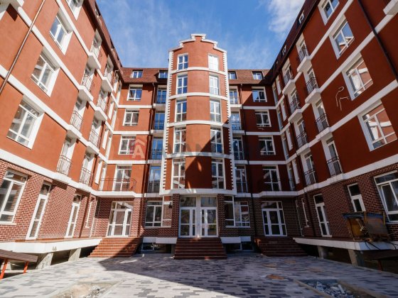 Торг! Продаж кв. вільне планування 72.8м2 вул. Д. Луценка 2в Киев