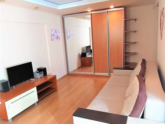 Продам 1 кімн. вул.Воробйова метро Вокзальна 42 кв.м Киев