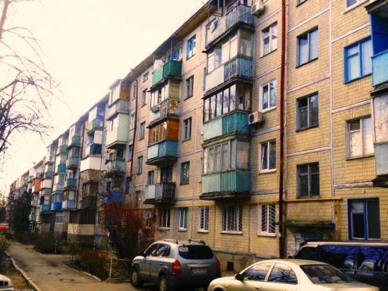 Продаж 2-х квартири на Василенка навпроти НАУ. Київ