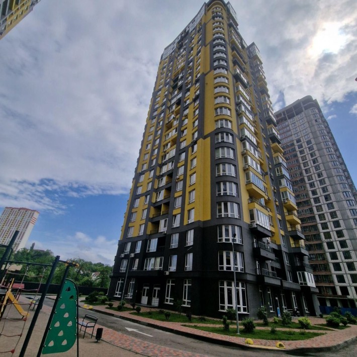 3к квартира з штукатуркою та проводкою ЖК Медовий будинок заселений - фото 1