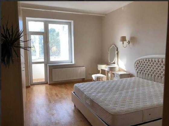 Продаж 3к кв 159 м кв вул. Молдавська 2, м Шулявська Киев