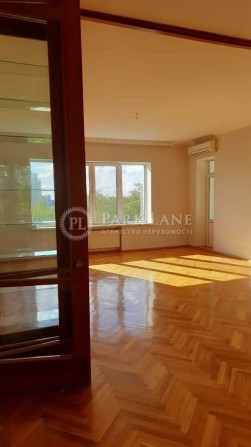 Золоті ворота, Ярославів вал 15а, Івана Франка, Гончара, Рейтарська - фото 1