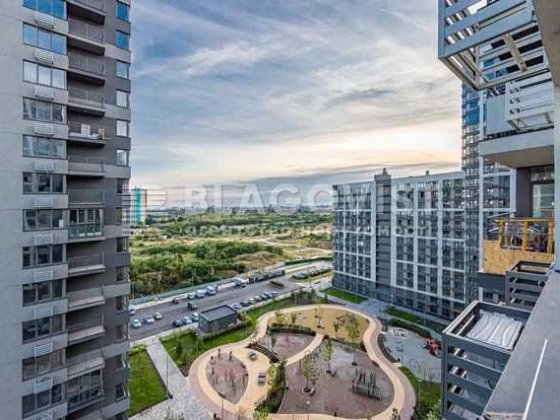 Продаж 3 кімн.квартири Варшавський 2! Новий ремонт, держ.програми-ТАК! Киев