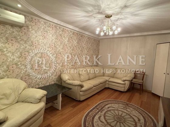 3 кім, Ужвій Наталії, 7, з ремонтом, Подільський район Киев