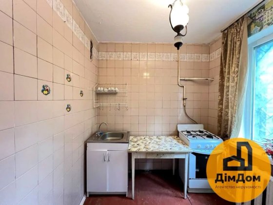 Продаж 2к квартири вулиця Зодчих 4 Київ