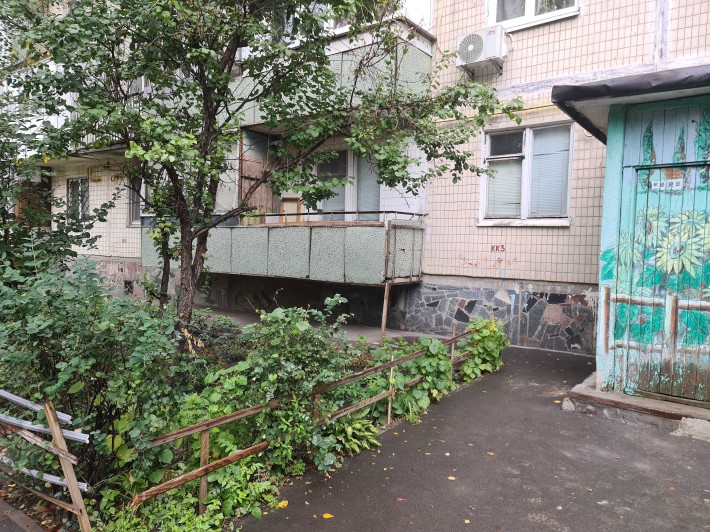 Продам 1к.кв. вул.Жуля Верна 13 Святошинський р-н м.Київ - фото 1