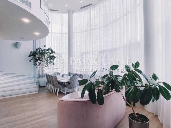 Центр Чорновола Вячеслава 29а VIP авторський ремонт без комісії Киев