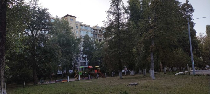 Біличі, Ушакова 12 (метро Академмістечко-Житомирська). - фото 1