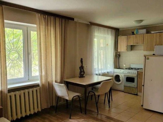 Продається затишна 2-кімнатна квартира на Чоколівському бульварі 29 Київ