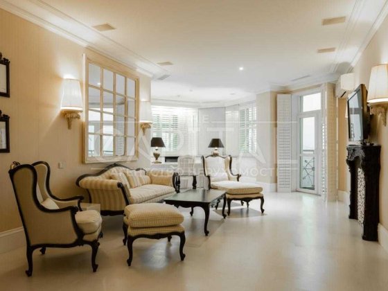 Продаж 3к квартири 140м2, бул. Шевченка Тараса, Шевченківський р-н Киев