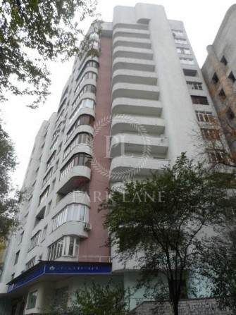 Продаж 5-ти кімн. кв. по вул. Стрітенська, 17, Шевченківський район - фото 1