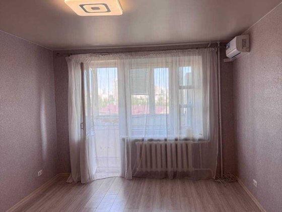 Продаж 1 к квартири Чоколівський Бульвар 40 Київ