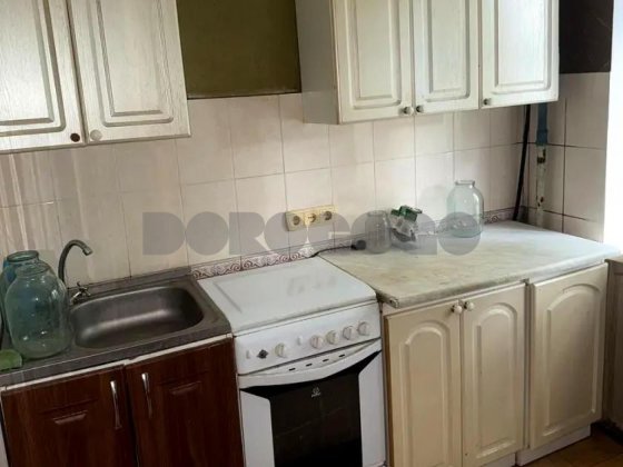 Продаж 1-кімн. квартири. Антонова. Площа Космонавтів. Киев