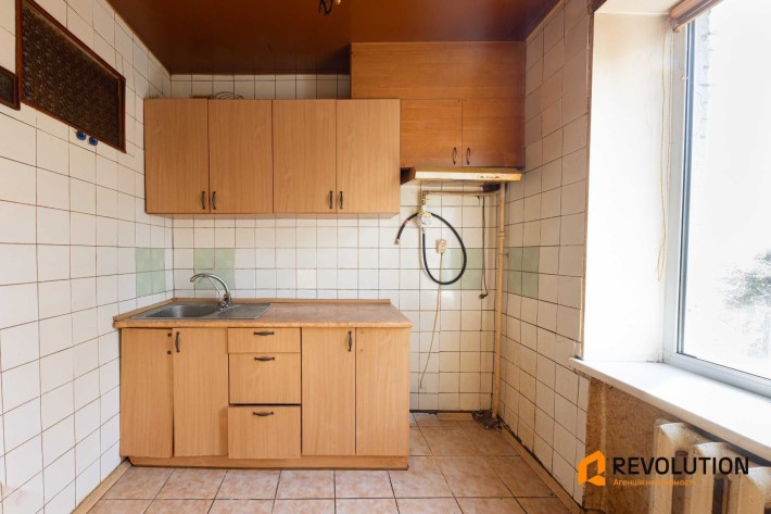 Без%; Дорогожицька 15Б, 3-кім, 57м2, 4 поверх, Дорогожичі 10 хв пішки - фото 1