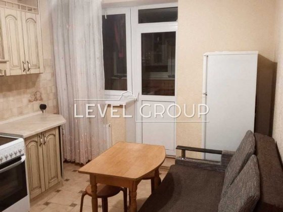 Однокімнатна квартира пішки м.Академмістечко з ремонтом ЖК, Наумова 66