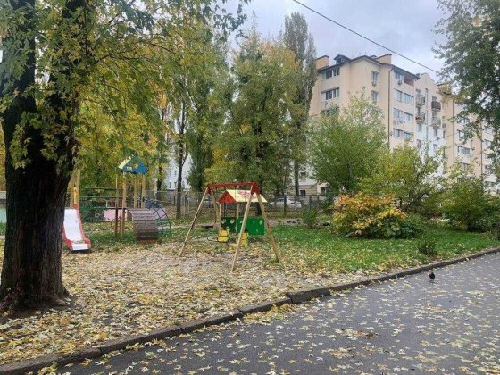 Продаж  2-кімнатної квартири вул. Зодчих,50 А Терміново ! Киев