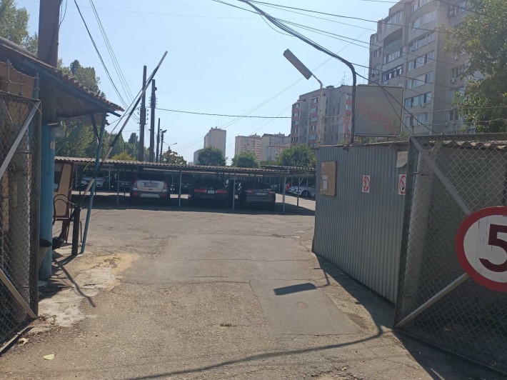 Продам місце на парковці Каштан приватизоване на в'їзді в ЖМ Райдужний - фото 1