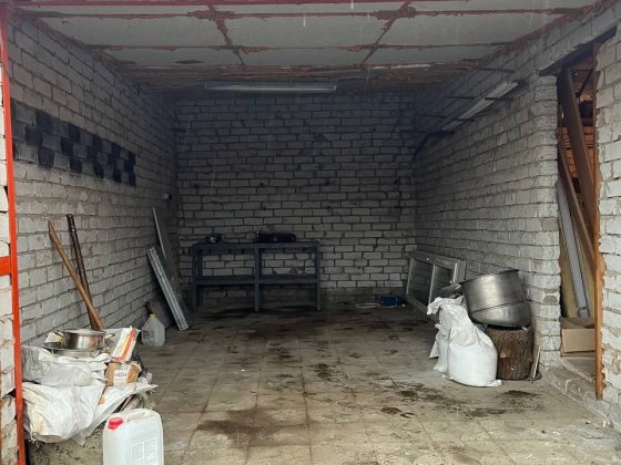 Продам гараж 18м ГК Каскад Владислава Зубенко 32г Харьков