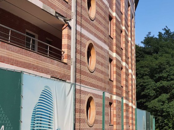 Здам в оренду гаражний бокс по вул.Старонаводницька 10 А Київ