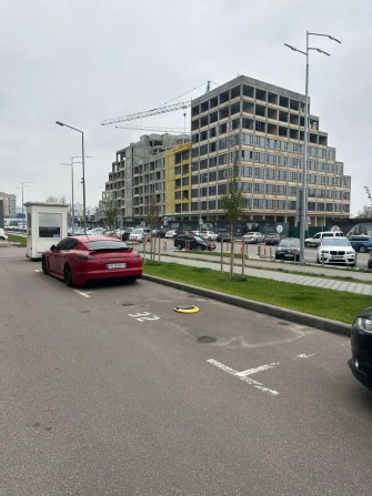 Оренда паркомісця Ріверстоун - фото 1