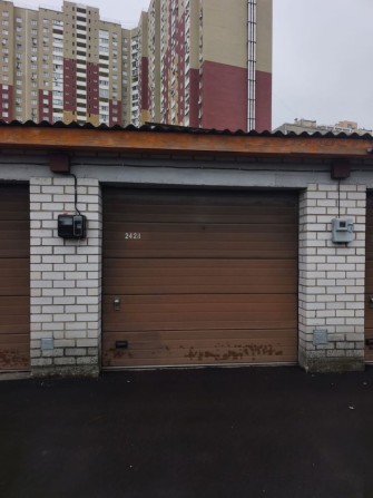 Варшавский квартал Гараж 20 кв метра с зарядкой. - фото 1