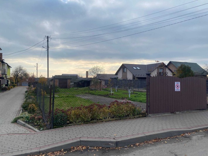 ЛИПИНИ Здам в оренду ділянку з гаражем - фото 1