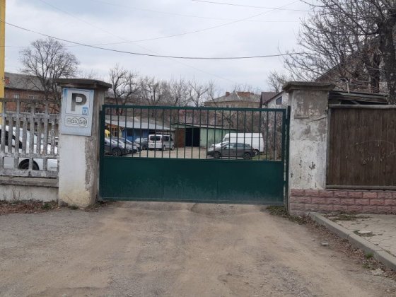 Автостоянка цілодобово Надворная