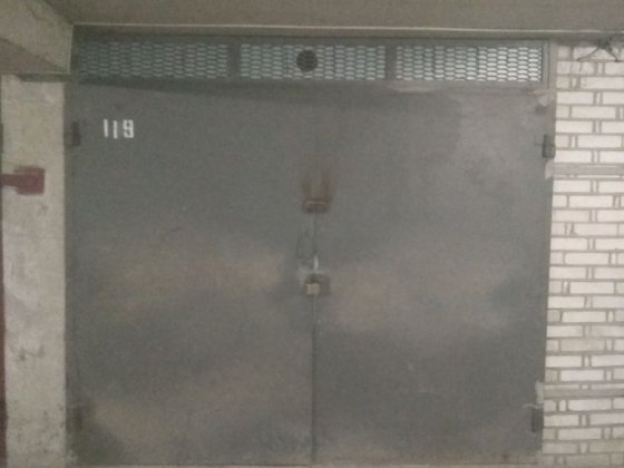 Бокс у гаражн. кооперативі. Скнилов