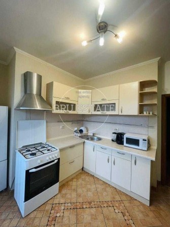 Продам 4 к Тараса Шевченка бульв. 58  м.Університет - фото 1