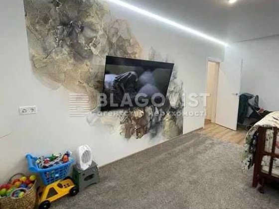 Продаж квартири в ЖК Медовий. Кадетський Гай 10. Київ