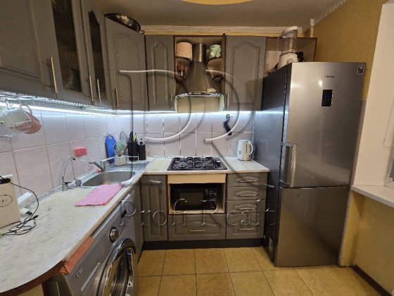 Продаж 2 кімн. квартири бульвар Чоколівський 35 Київ