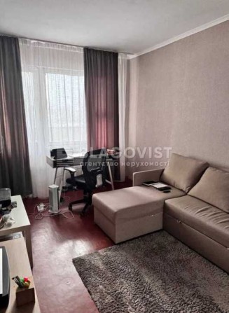 Продаж 2К квартири ст.м. Святошено - фото 1