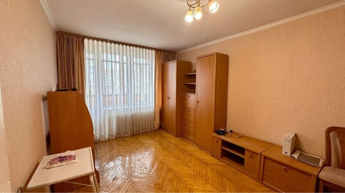 Борщагівка, проспект Любомира Гузара 17-а, колія швидкісного трамваю - фото 1