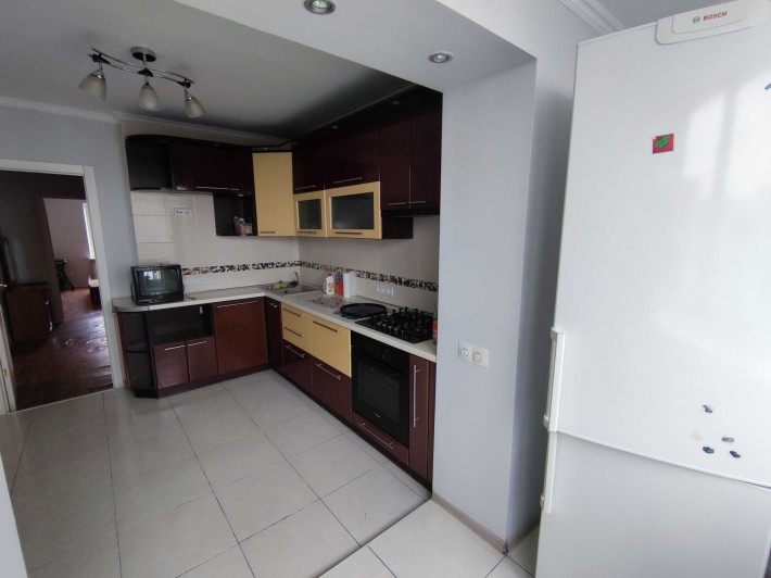 БЕЗ КОМІСІЇ 3к. Академ, Житомирська, СТУСА 28 - фото 1