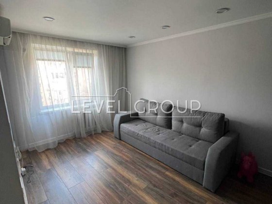 Продаж 1к квартири Новомостицька вул., Подільський район Київ