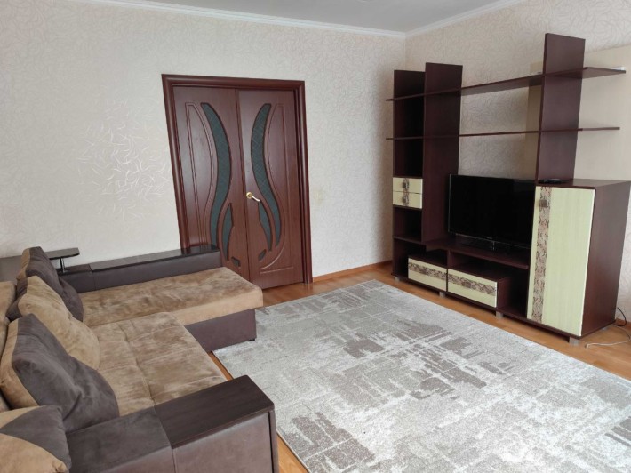 Продаж ЗАТИШНОЇ двокімнатної квартири по вул. Вацлава Гавела - фото 1