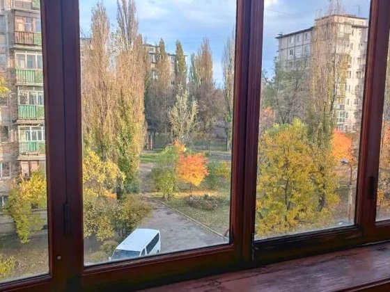 Продаж 2к квартири Святошинський вул Петра Курінного 5 шв трамвай Київ